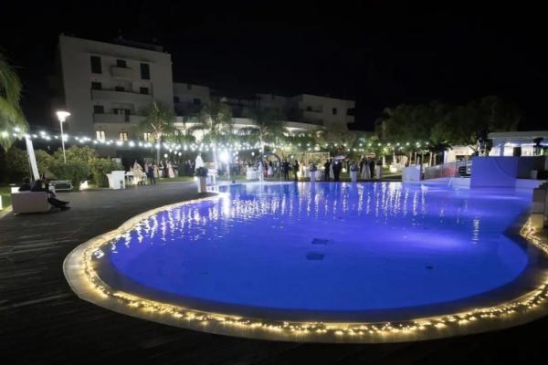 Notte in piscina